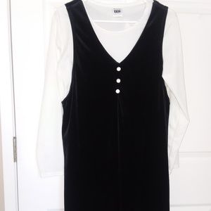 MATERNITY LADY'S VELVET PARTY DRESS